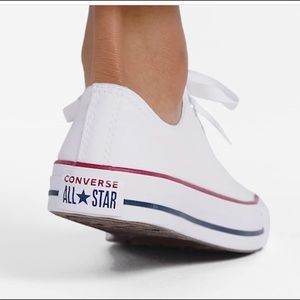 10.5 NEW in box white low top Converse